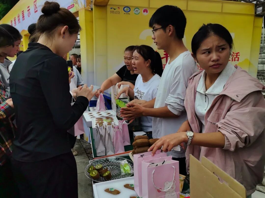 9d51ad0a463f8b7950096180c3c4a135.jpg 9d51ad0a463f8b7950096180c3c4a135.jpg